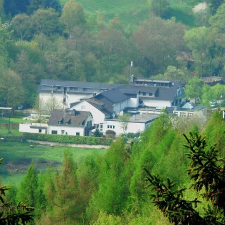 Aparthotel Herrenhaus Kallbach 4*